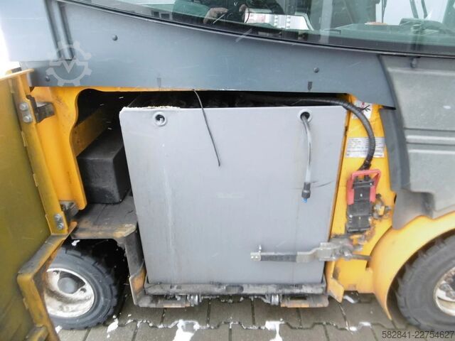 Electric 4-wheel forklift JUNGHEINRICH EFG 430k-290 ZT
