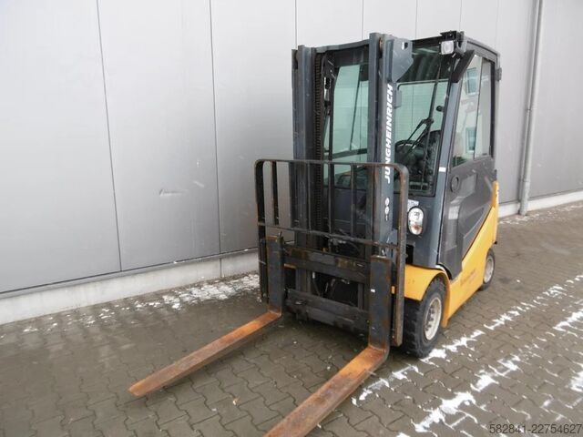 Electric 4-wheel forklift JUNGHEINRICH EFG 430k-290 ZT