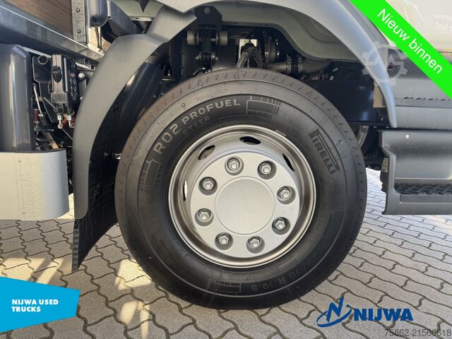 Autotransporter Renault D 250 4x2 Oprijwagen + Trekhaak