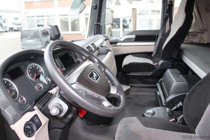 Standard tractor unit MAN TGX 18.460 E6 XXL  Retarder Kühlbox Navi 2Tanks