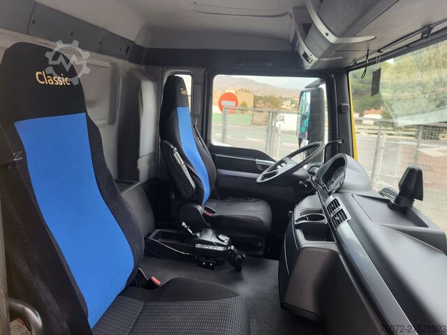 Hook lift container truck MAN TG33.480