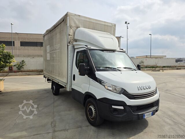 Transporter mit Koffer iveco Daily 35
