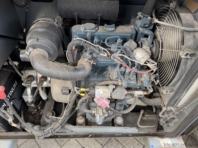 Skyjack SJ 6826RT Scissor Lift 10 m / Scissor / Working platform 2018 4x4 Kubota Diesel SKYJACK SJ 6826RT Schaarhoogwerker 10 M / Scissor / Arbeitsbuhne 2018 4X4 Kubota Diesel