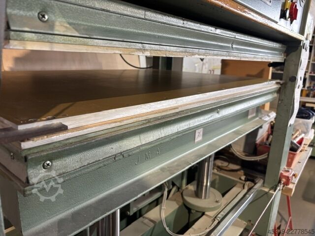 TOP/year of manufacture 1989/2 levels/40 N/cm² BÜRKLE U 40