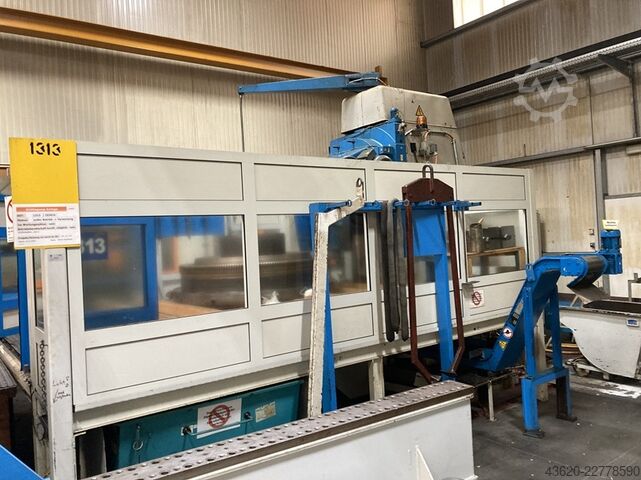 Gear hobbing machine WMW MODUL ZFWZ 2000/3
