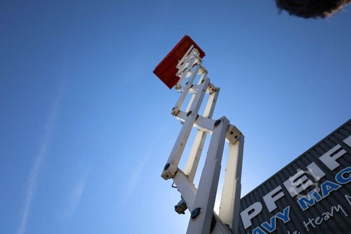 Scherenhebebühne Holland Lift Ecostar HL-11812 Electric, 14m Working Height, 300