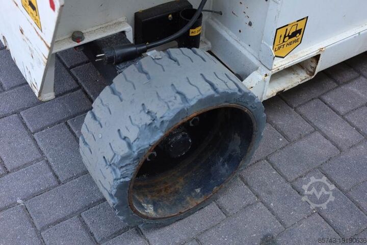 Scherenhebebühne Holland Lift Ecostar HL-11812 Electric, 14m Working Height, 300