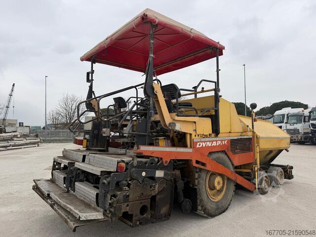 Radfertiger Dynapac F121-6W