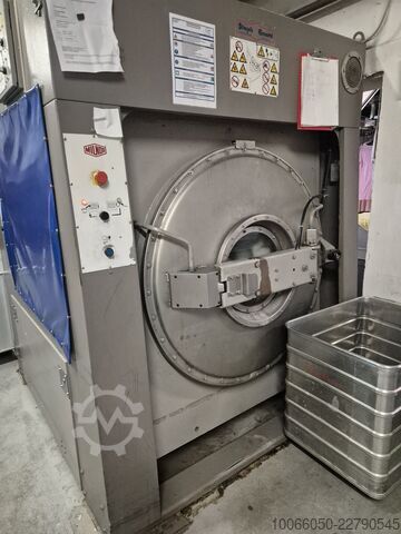 Industrial washing machine Milnor 42032F7S, 75kg Beladung front