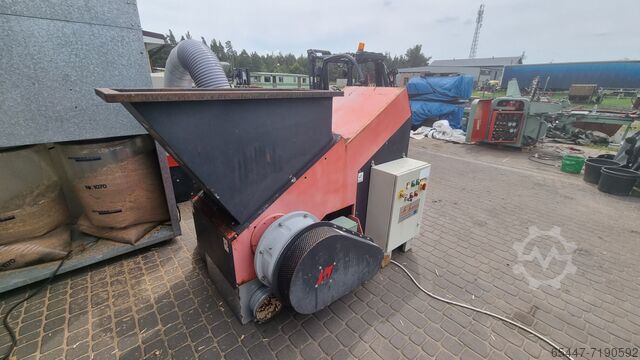 Chipper BANO Mac 630 TP HP20 15kW bano Mac 630 TP HP20