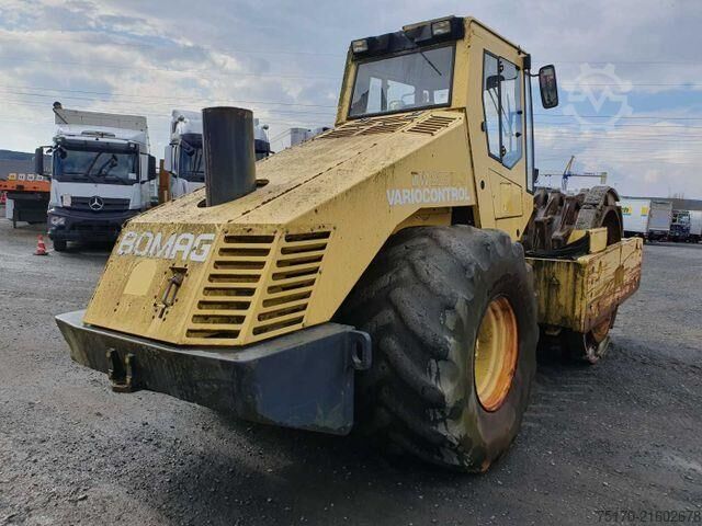 Einzelwalze Bomag BW 225 D-3 / 2001 / nur 3.824h! / Variocontrol