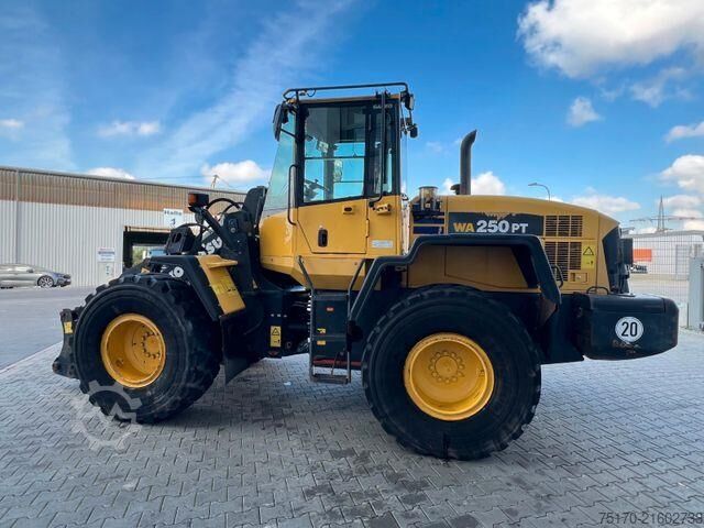 Radlader Komatsu WA 250 PT - 5H / 12.390h /