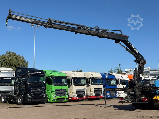 LKW mit Pritsche (offen) MAN TGS 28.440 6x6BB HIAB XS244 Funk Container 6,30m