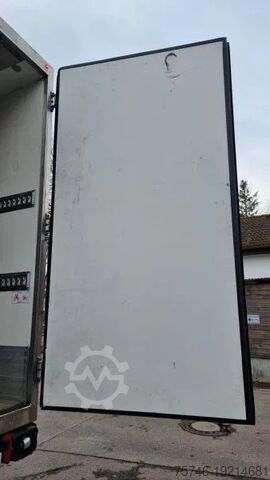 Refrigerated/frozen transport Scania P360 4X2 Fleisch Rohrbahnen Carrier Vector 1550