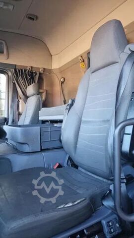 Refrigerated/frozen transport Scania P360 4X2 Fleisch Rohrbahnen Carrier Vector 1550