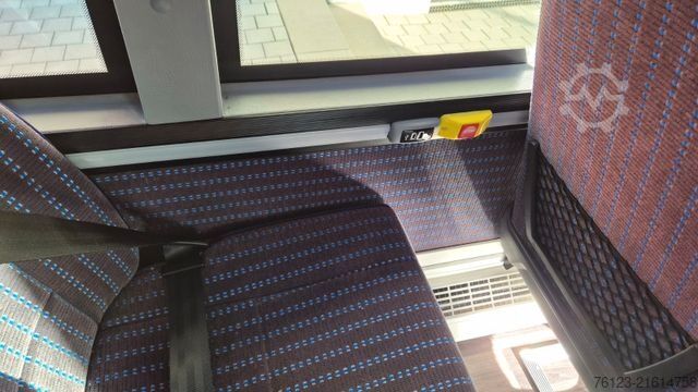 Stadtbus MERCEDES-BENZ Heckniederflur Sprinter 517 / 4 er Bestuhlung