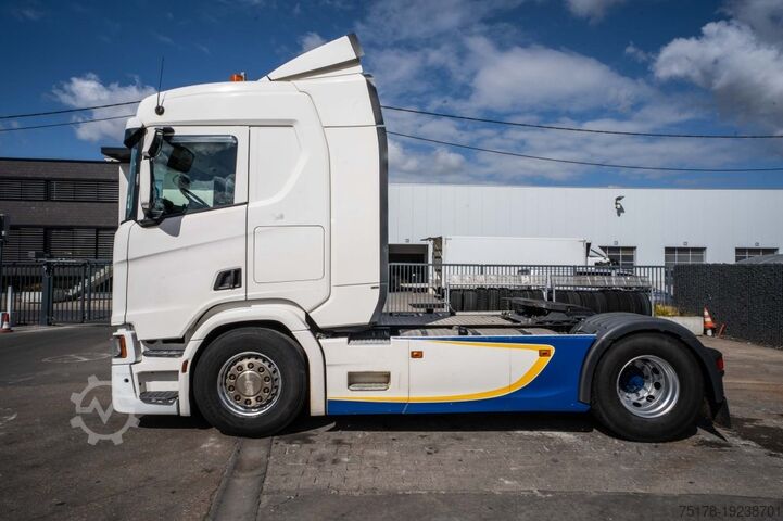 Standard tractor SCANIA R450 + KIPHYDR.