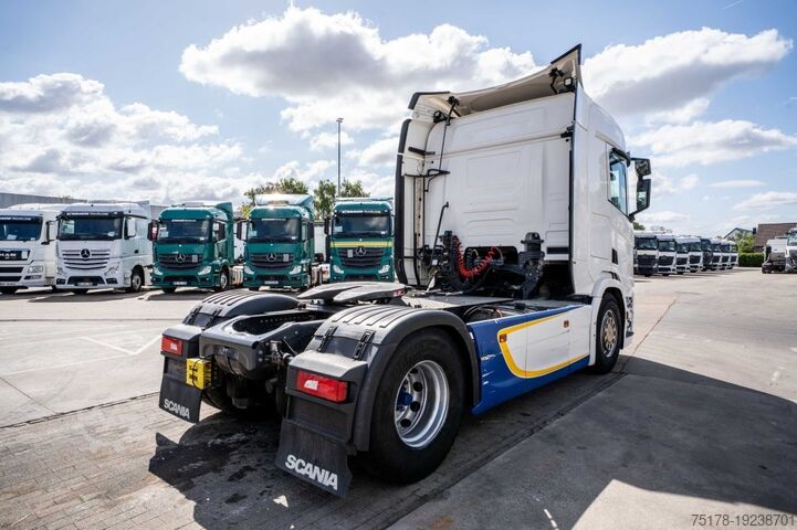 Standard tractor SCANIA R450 + KIPHYDR.