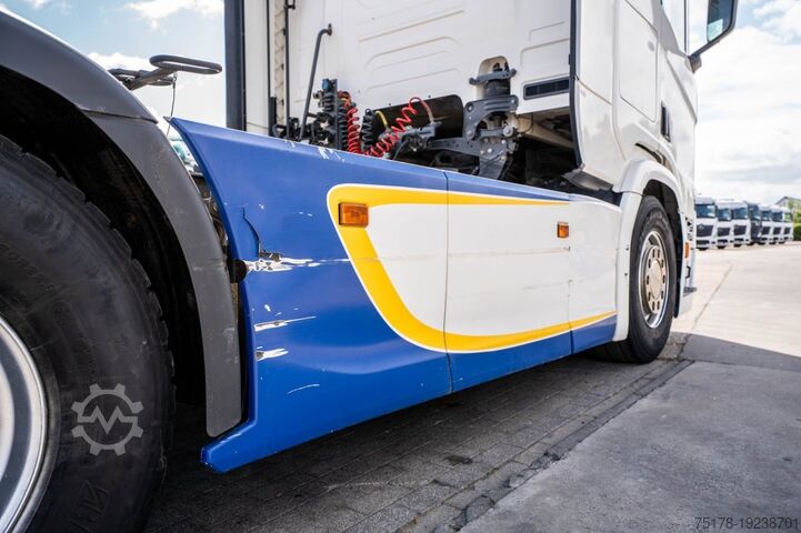 Standard tractor SCANIA R450 + KIPHYDR.