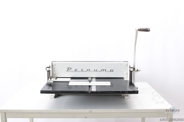Nut - Perforiermaschine / Creasing - Perforation machine Pernuma 1470H