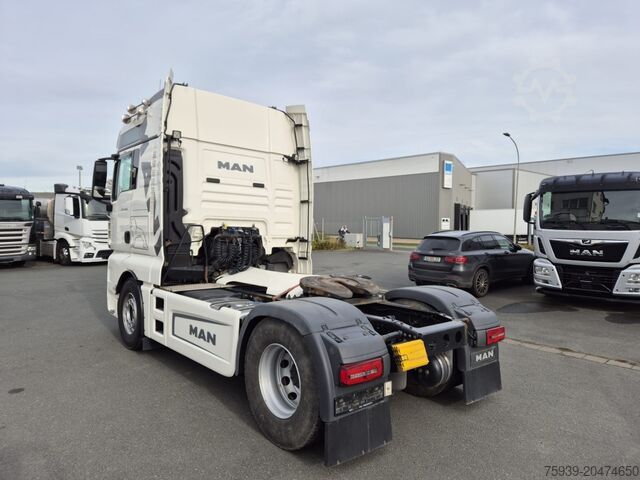 Standard SZM MAN TGX 18.480 4x2  Motor läuft (reparaturbedürftig)