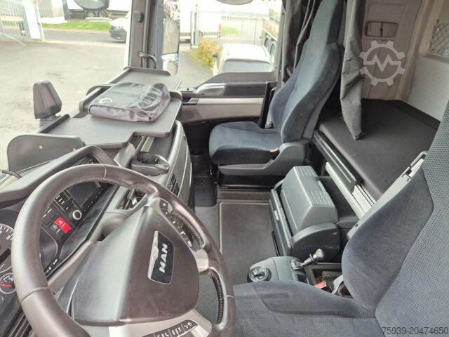 Standard SZM MAN TGX 18.480 4x2  Motor läuft (reparaturbedürftig)