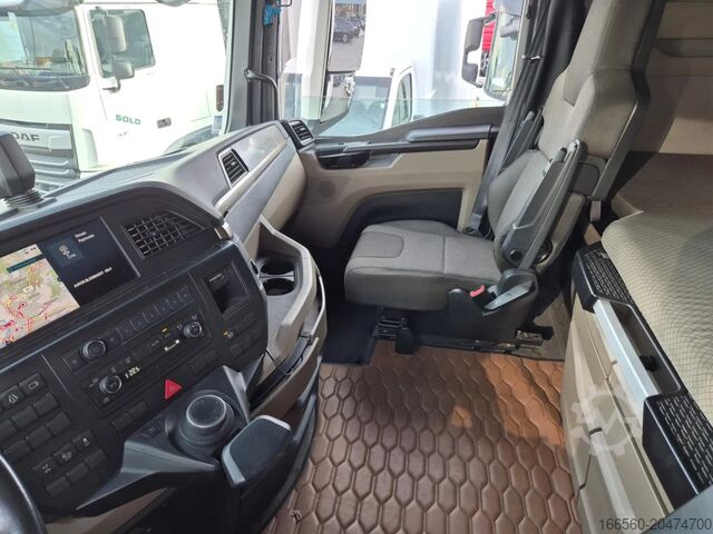 Standard-Traktor MAN TGX 18.510 WITH INTARDER