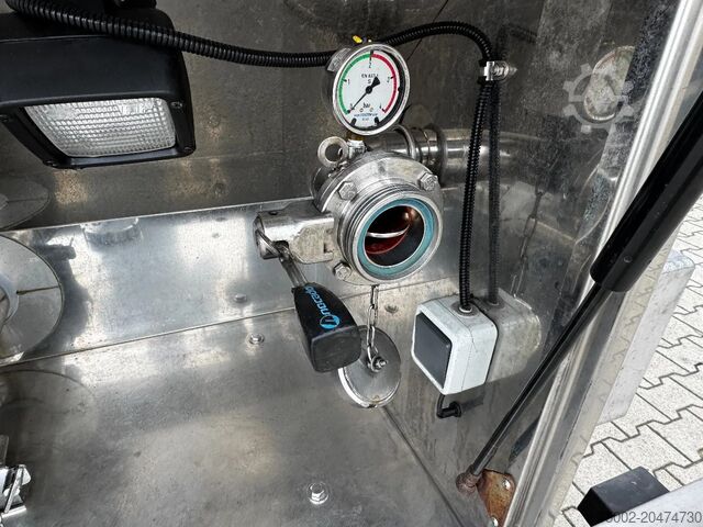 Lebensmitteltanker Van Hool LEBENSMITTEL / RVS Rahmen / Leergewicht: 5.860k...