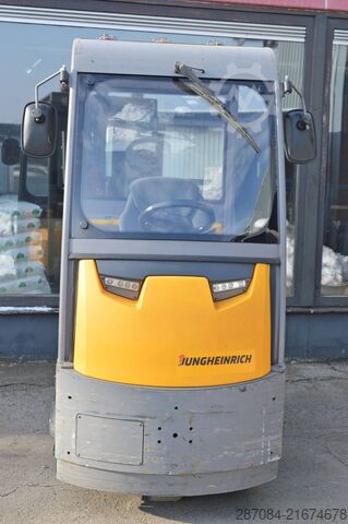 Schlepper Jungheinrich EZS 5100XL