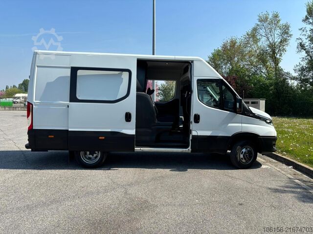 Transporter mit Doppelkabine Iveco Daily 35