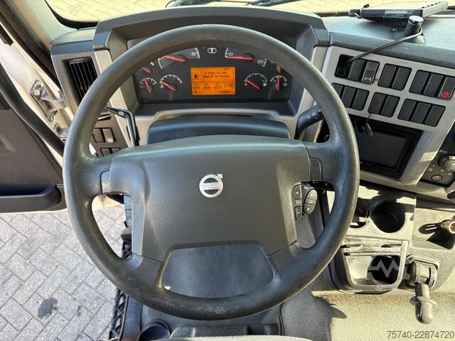 Box body Volvo FL 240 + LOADLIFT + 14 T + EURO 5