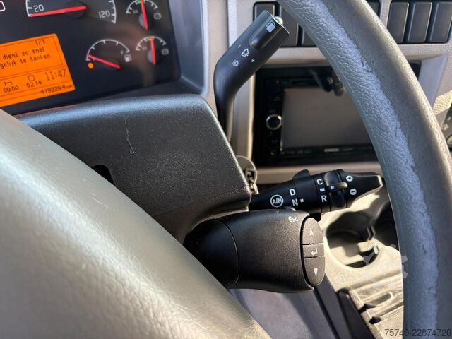 Box body Volvo FL 240 + LOADLIFT + 14 T + EURO 5