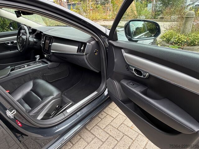 Kleinbus VOLVO V90 D3 Momentum Leder Klima Navi Automatik Euro6