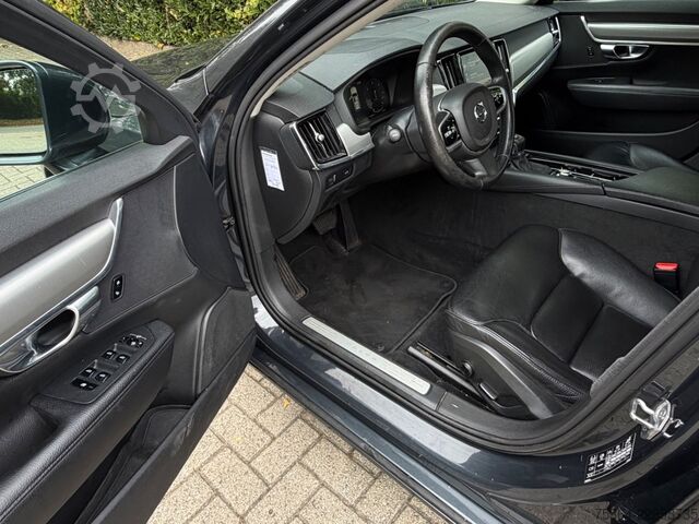 Kleinbus VOLVO V90 D3 Momentum Leder Klima Navi Automatik Euro6