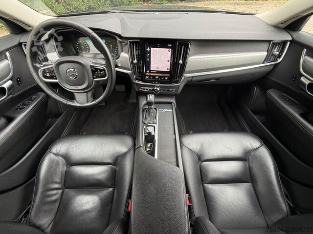 Kleinbus VOLVO V90 D3 Momentum Leder Klima Navi Automatik Euro6