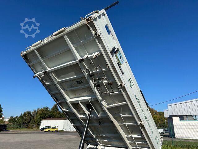 Three-way tipper van IVECO EuroCargo 80-210 / Meiller + Hohe Bordwände