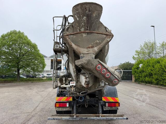 Betonmischer LKW Iveco Trakker 440