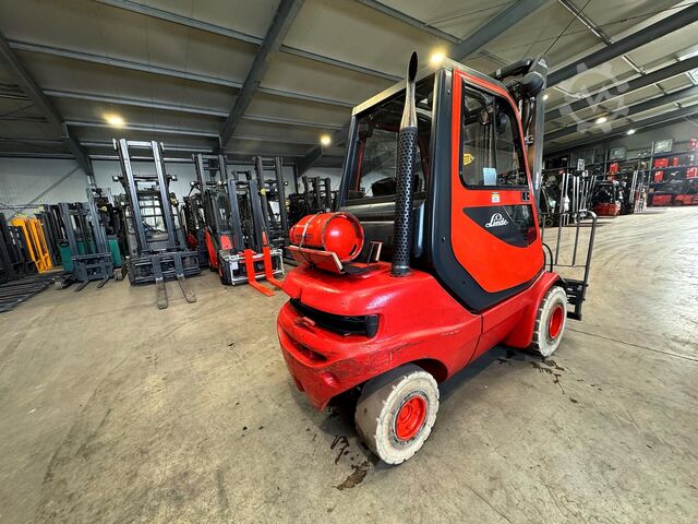 2002, UVV inspection valid until 10/2026, 15,752 operating hours Linde H 30T
