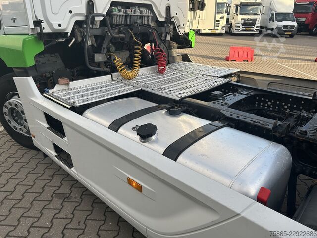 Standard-SZM Mercedes-Benz Actros 1840 LS StreamSpace / 906 dkm / Tacho V2...