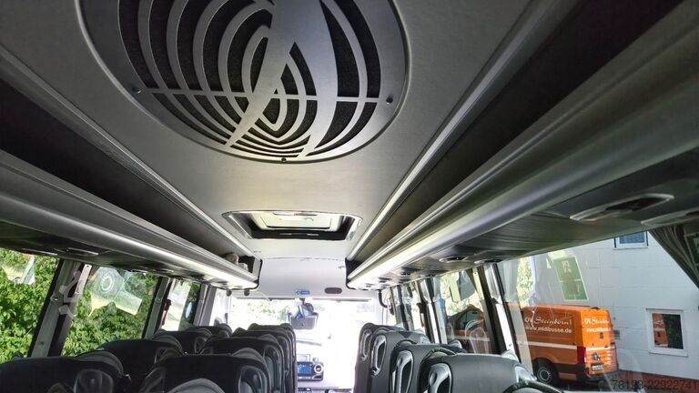 Kleinbus MERCEDES-BENZ 519 Sunset S 4 Ferqui Lagerfahrzeug Stock