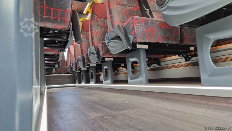 Kleinbus MERCEDES-BENZ 30 Sitzer Schul- Transferbus 519 Lagerfahrzeug