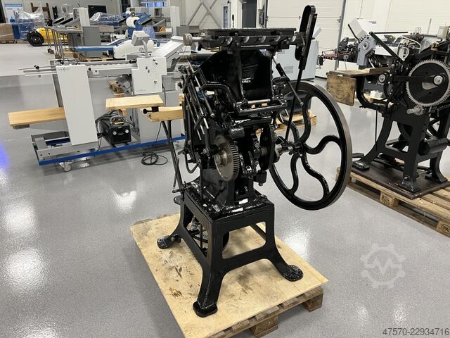 Buchdruckmaschine Letterpress printing press foot operated