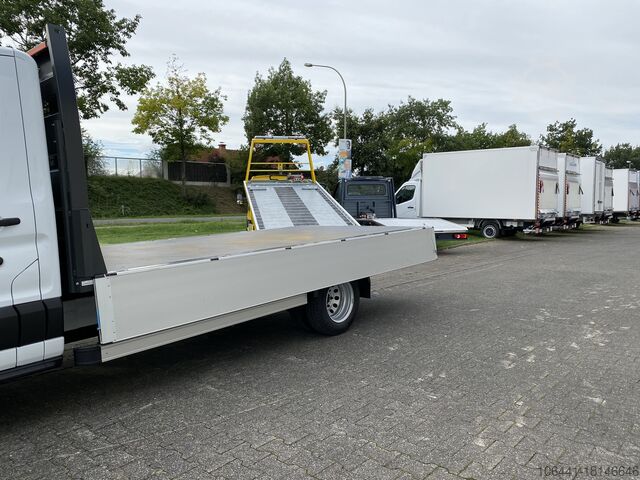 Platform truck FORD Transit Pritsche / Zwillingsbereifung
