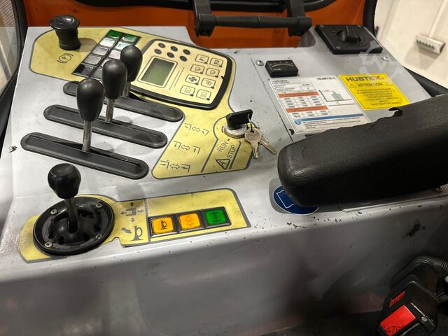 Vierwege-Gabelstapler Hubtex DQ45 / 4500 kg/ Triplex /Only 3309 h