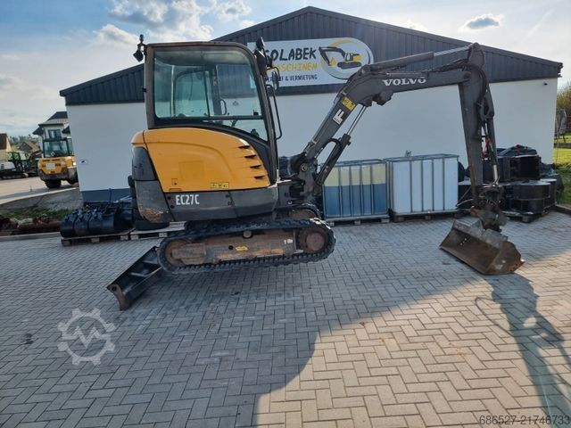 Mini excavator VOLVO EC27