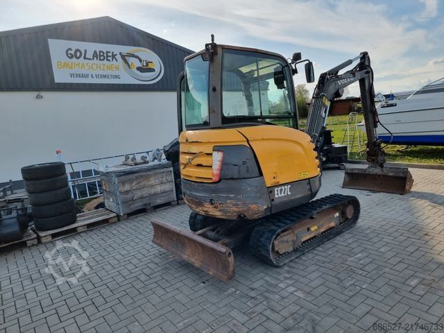 Mini excavator VOLVO EC27