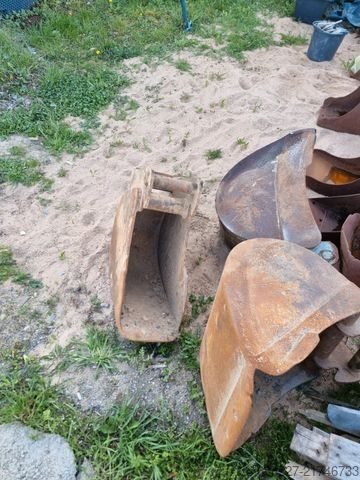 Mini excavator VOLVO EC27