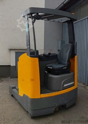 Schubmaststapler Jungheinrich ETV 216 6884mh/ 8.42m/ 2017y