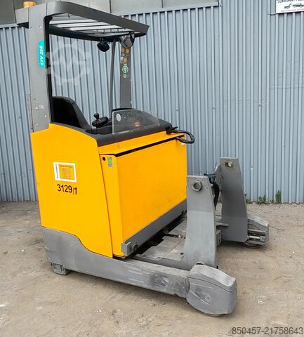 Schubmaststapler Jungheinrich ETV 216 6884mh/ 8.42m/ 2017y