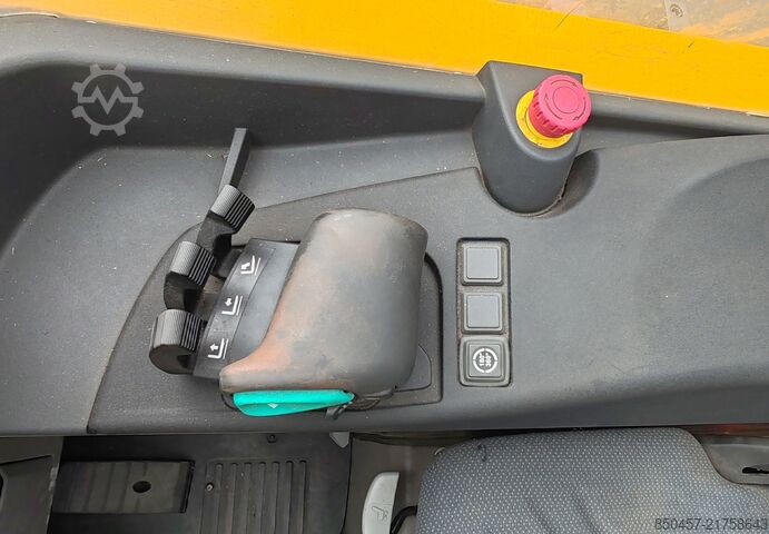 Schubmaststapler Jungheinrich ETV 216 6884mh/ 8.42m/ 2017y